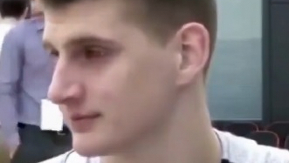 ZAŠTO JE JOKIĆ TAKO VELIKI? Prošlo je devet godina, uzeo je dve MVP titule, ušao u finale, zavrnuo Amerima uši i ništa se nije promenilo (VIDEO)