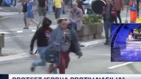 KAIŠEM TUKU NAROD! Desničari  napravili incident na protestu (VIDEO)