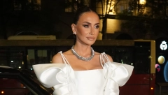 EMINA JAHOVIĆ PRE OPERACIJA Isplivalo pravo pevačicino lice, sa 21 godinu otišla pod nož! (FOTO)