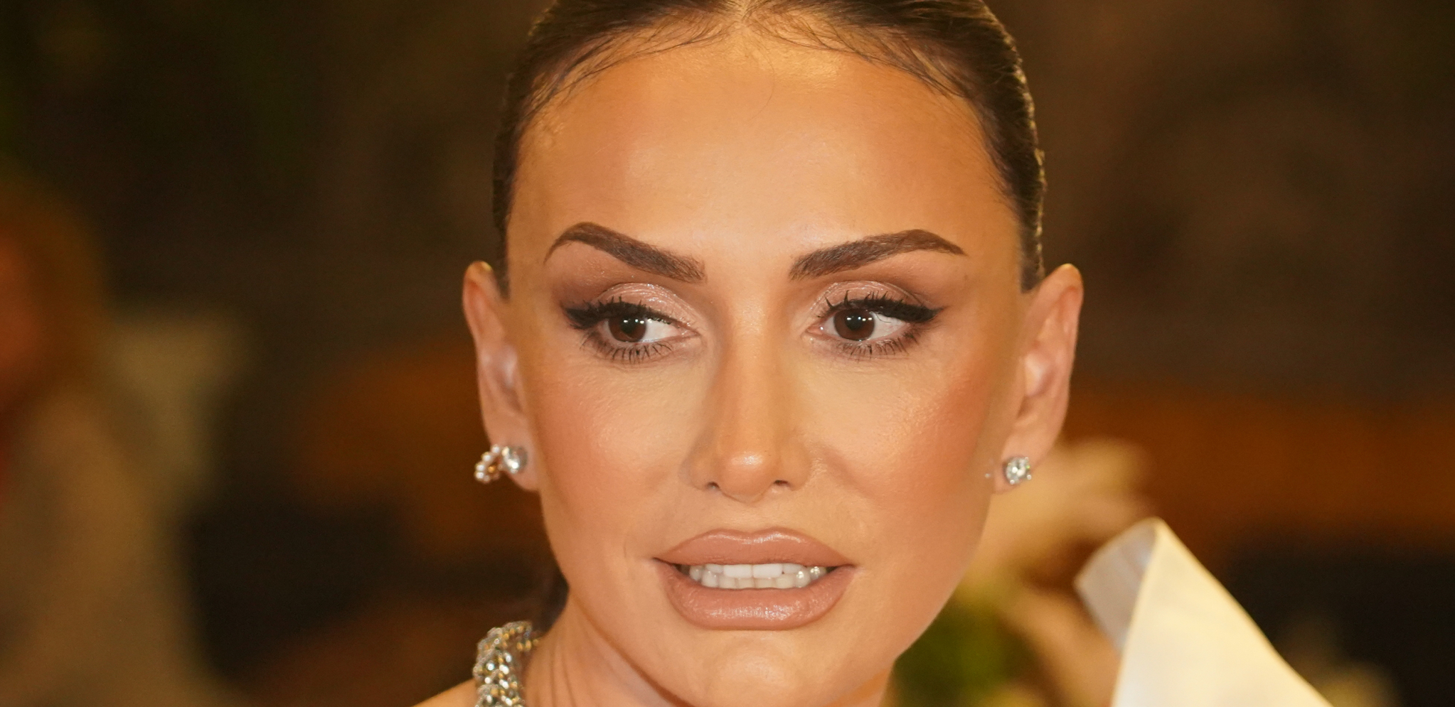 EMINA JAHOVIĆ SE UDAJE ZA 14 GODINA STARIJEG MILIONERA? Evo ko je Turčin kog je zavela, odvela ga i u Novi Pazar!