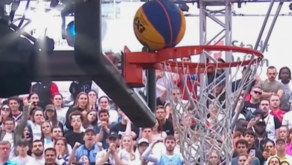 SAD JE ZLATO JOŠ SLAĐE Ovako je "iscureo" šut za pobedu Amerike (VIDEO)