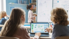 OVAKO ĆE IZGLEDATI ŠKOLE U SRBIJI U BUDUĆNOSTI Udžbenici odlaze u zaborav?