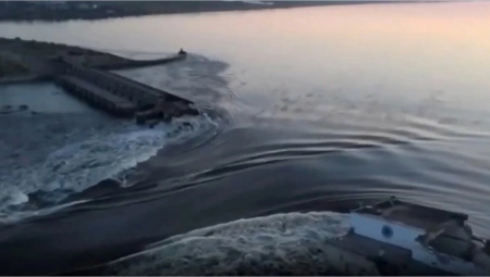 Kremlj tvrdi: Rušenje brane je namerna sabotaža Kijeva zbog neuspeha ofanzive