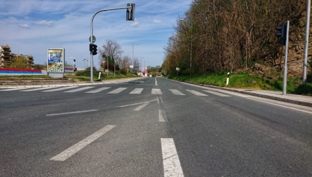 MAJKU SA DVOJE DECE UDARIO AUTOBUS Teška saobraćajka u Ljigu: Hospitalizovana u valjevskoj bolnici