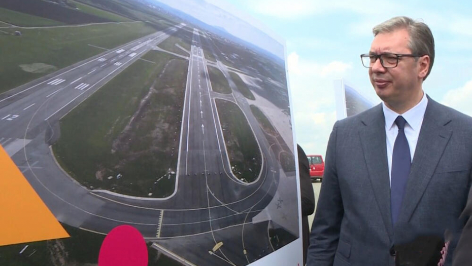 BEOGRADSKI AERODROM DOBIO NOVU PISTU Vučić: Imaćemo duplo veće kapacitete za avione (VIDEO)