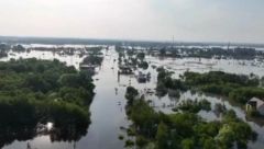 APOKALIPTILNE SCENE IZ UKRAJINE Stotine hiljada ljudi bez vode za piće, kuće potopljene, poplavljena zemljišta, - grad postao jezero! (VIDEO)