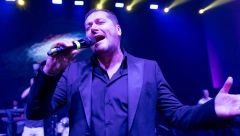 TITULOM UČVRSTIO MUZIČKI TRON Aco Pejović dobio nagradu za najveću regionalnu zvezdu!