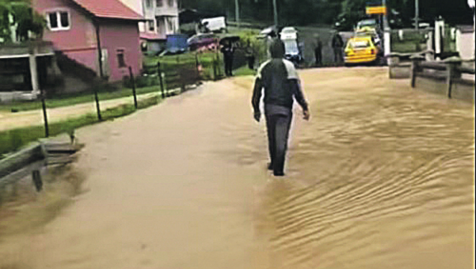 HAOS U VRNJAČKOJ BANJI Bujica nosila sve pred sobom
