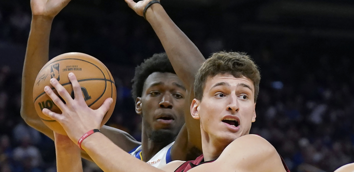 AMERIKANCI ODUŠEVLJENI SRBINOM ESPN predviđa mladom Topiću visoko mesto na draftu