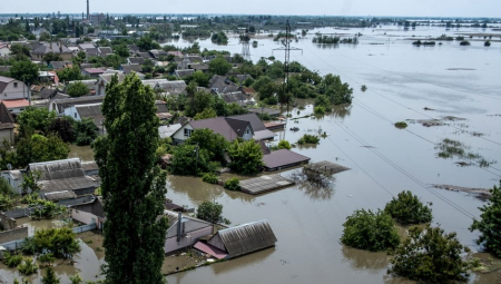 KO JE KRIV ZA KATASTROFU U HERSONU: Brutalna taktika iz 1941. ili prizivanje haosa?