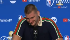 Ameri su "davili" Jokića pitanjima, a onda se zbog jedne stvari pojavio osmeh na Srbinovom licu (VIDEO)