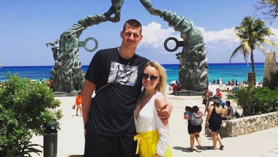 NIKOLA I NATALIJA KAO DIV I PALČICA Koliko je visoka Jokićeva surpruga? Razlika između njih je neverovatna