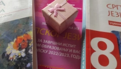 NASTAVNICA IZ PANČEVA OSMACIMA SPREMILA NEŠTO POSEBNO Kutijica za rastanak je sve rasplakala, jedan detalj će pamtiti ceo život