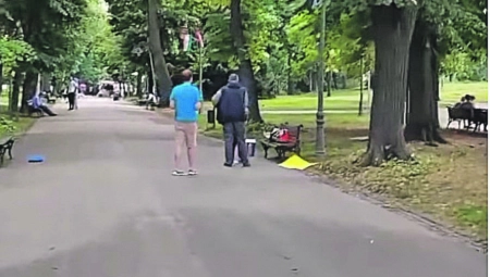 Bahati prodavac sokova tukao dete zbog limunade?