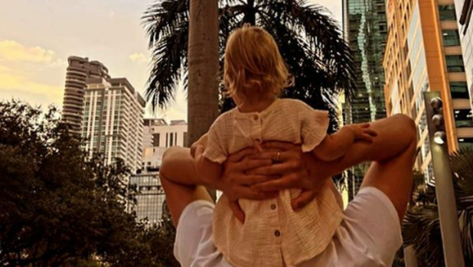 PORODICA JE IZNAD SVEGA Jokić uživa sa ćerkicom pod palmama Majamija, fotografija koja je raznežila sve (FOTO)