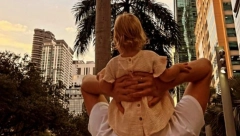 PORODICA JE IZNAD SVEGA Jokić uživa sa ćerkicom pod palmama Majamija, fotografija koja je raznežila sve (FOTO)