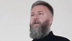 SRBI ODUŠEVLJENI SNAŽNOM PORUKOM OCA PREDRAGA Hoćete da promenite svet? Može, ali samo na ovaj način (VIDEO)