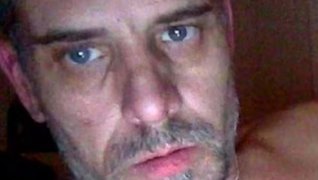 BAJDENOV SIN KO OD MAJKE ROĐEN Isplivale fotografije sa Hanterovog telefona sa prostitutkama (FOTO)