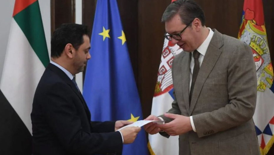 AMBASADOR DONEO PORUKU U PREDSEDNIŠTVO SRBIJE Predsednik Vučić prihvatio predlog šeika bin Zajeda