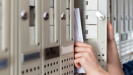 DRUŠTVENIM MREŽAMA ŠIRI LAŽNO UPOZORENJE "Ne primajte koverte iz suda"