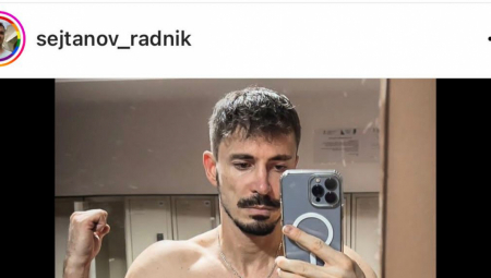 EGZIBICIONIZAM USLED LUDILA ILI NEDOSTATKA IDEJA? Ideolog političkih protesta pozira kao od majke rođen (FOTO)