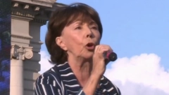 ZATVORENE FABRIKE, ČEKAONICE KAO PAKAO? Seka Sablić pričala o vremenu kad su Srbijom vladali oni koji organizuju protest!