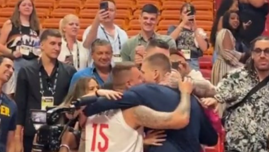 EMOTIVNI TRENUCI U MAJAMIJU Jokić došao na korak od istorijskog uspeha, a onda pao u zagrljaj ženi i braći (VIDEO)