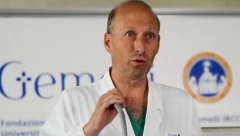 HIRURG OBJAVIO VAŽNU VEST Papa se dobro oporavlja, ali neće održati nedeljno obraćanje