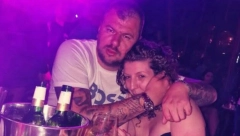 SLIKA SE KOD AJFELOVE KULE, A STVARI MI NIJE OPRALA! Janjuš nastavlja da besni i da javno ponižava Enu, izgovorio ove reči!