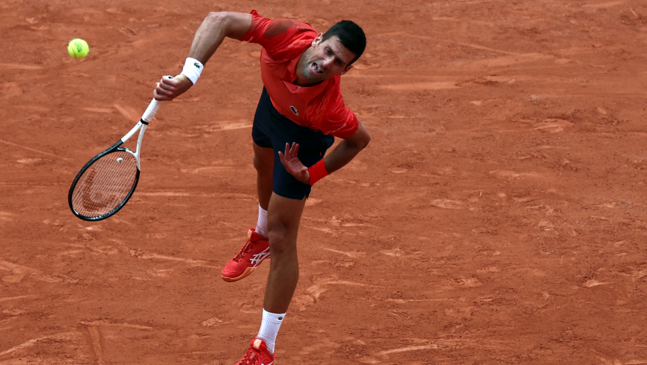 EVO GDE SE NOLE PROVODI U PARIZU Đoković odlučio da se počasti i da sebi oduška posle ispisivanja novih stranica teniske istorije (FOTO)
