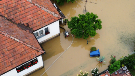 POPLAVIO KOŠUTNJAK, PROGLAŠENA VANREDNA SITUACIJA Pogledajte kakav je haos napravilo nevreme u Čačku (FOTO)