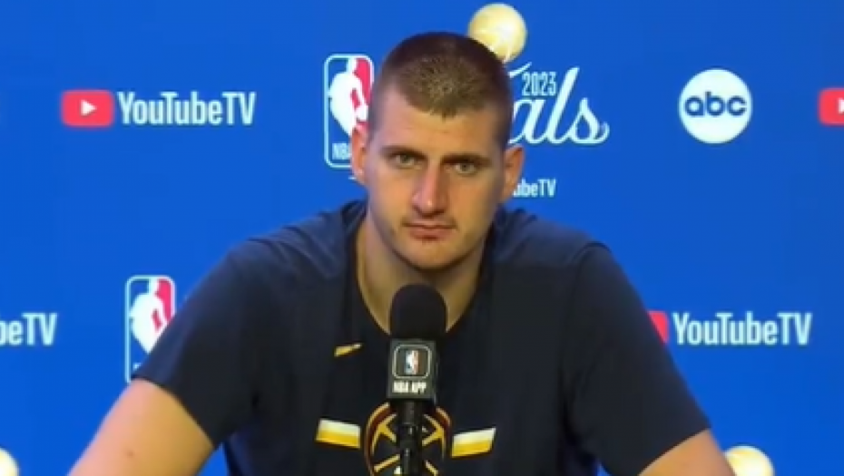 UŽAS NA PROSLAVI U DENVERU Jokić pogođen flašom u glavu, navijači napravili kolaps