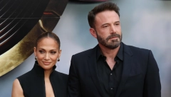 KAKVA JE OVO KAZNA ZA OČI Cipele Džej Lo su jezive, nemojte da ih nosite ni u najluđim snovima, a ona ih obula za godišnjicu braka