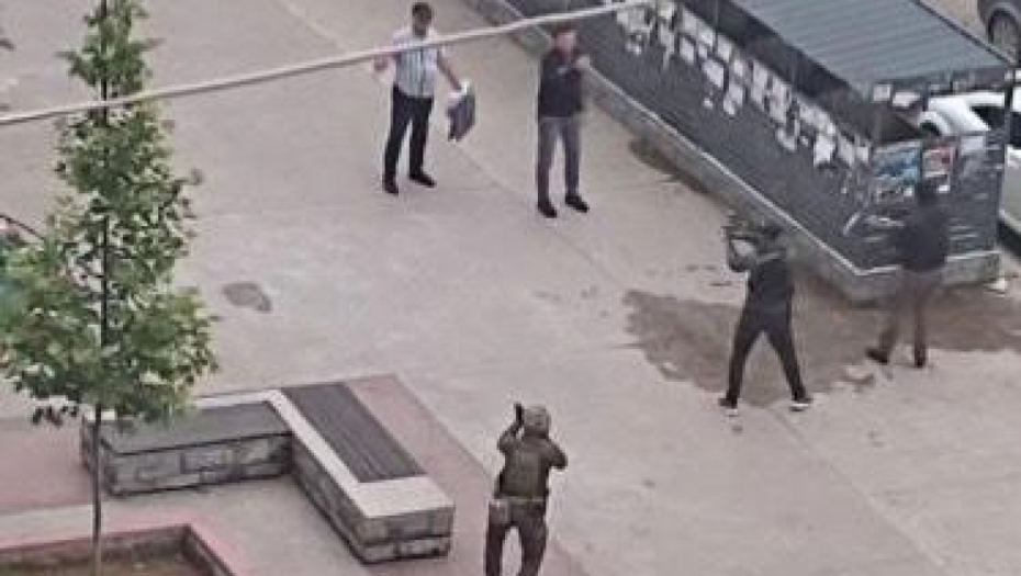 KURTIJEVI SPECIJALCI NIŠANE NA SRBE Jezive slike iz Kosovske Mitrovice (FOTO)