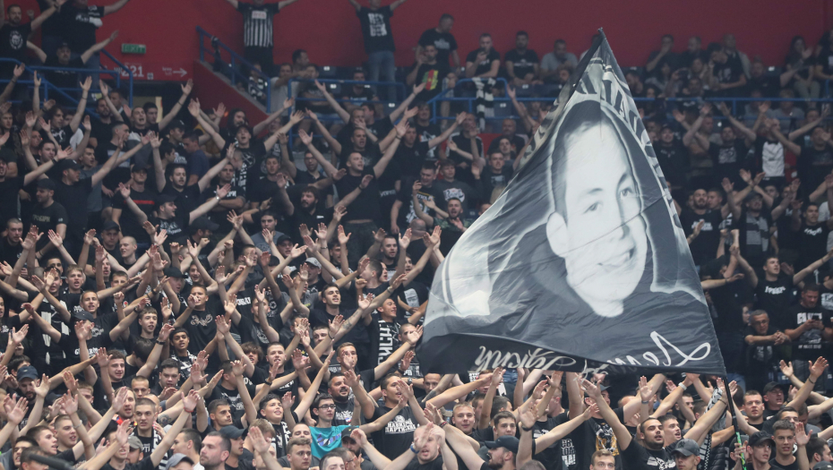 GOREĆE ARENA Paklen doček za košarkaše Zvezde (VIDEO)