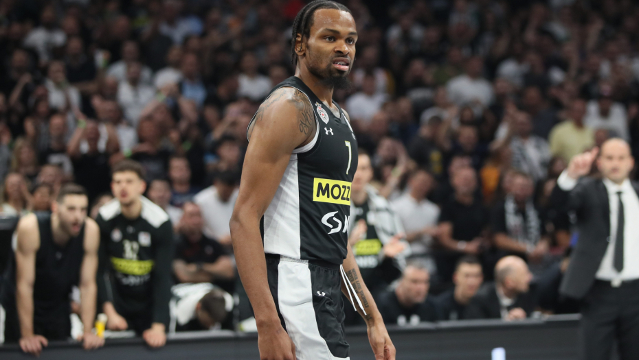 KAPITEN DIGAO NAVIJAČE NA NOGE Panter zagrmeo: Još samo jedna (VIDEO)