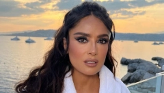 SLIKA SELME HAJEK I DŽEJ LO IZ MLADOSTI SRUŠILA INTERNET Mreže gore, fanovi oduševljeni