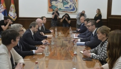 Vučić: Odlučio sam da ne kažem nijednu reč o sastanku sa Kvintom (FOTO/VIDEO)