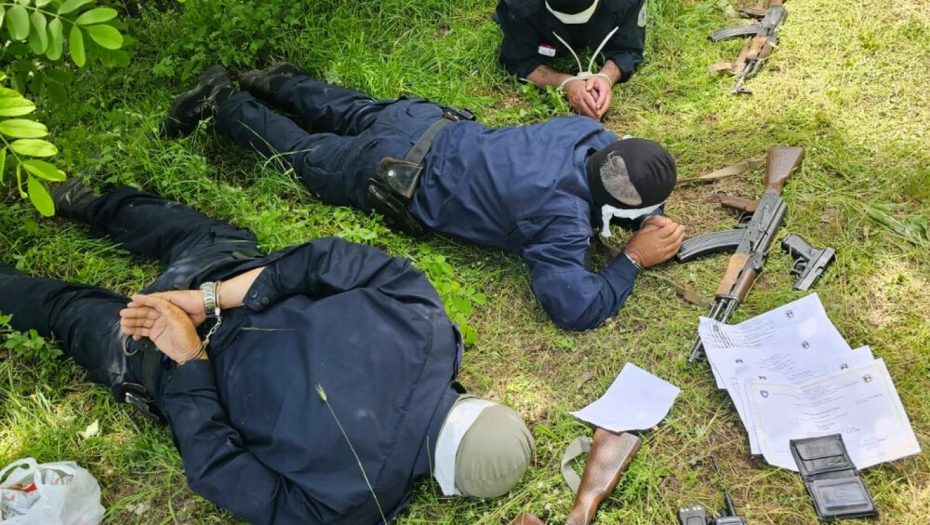 UHAPŠENIM ALBANCIMA BI DA SUDE ZA IZDAJU U Prištini žale što Kurtijevi teroristi nisu pucali u srpsku policiju
