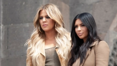 SESTRE KARDAŠIJAN BEZ FILTERA I FOTOŠOPA Evo kako Kim i Kloi zaista izgledaju u kupaćim kostimima