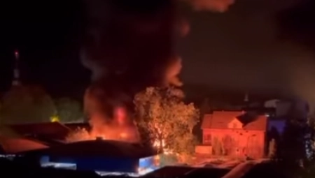 VELIKI POŽAR U LONDONU Evakuisano preko 100 ljudi