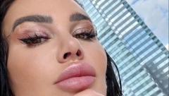 EKSPLODIRALA STANIJA Bikini sve otkrio, a donji deo umalo da skine sama, najvrelije starletino izdanje do sada (FOTO 18+)