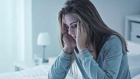 ŽENA BOLUJE OD IZUZETNO RETKOG POREMEĆAJA Došla do prosjačkog štapa, redovno je na meti prevaranata! (FOTO)