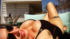 MILENA KAČAVENDA POKAZALA INTIMU Skinula se i previše opustila, a onda sevnula "cica maca" (FOTO)