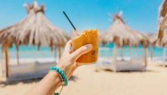 AKO BOGA ZNATE, POMAGAJTE Ana se sprema za more, ali zbog njene dileme Srbi plaču od smeha