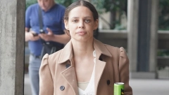 AGONIJA Starleta ponovo mora na operaciju ne bi li povratila stari izgled, Šaviji rade rekonstrukciju lica