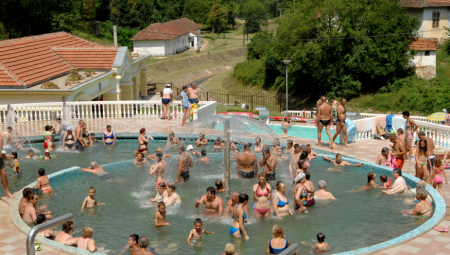 EVO KADA STIŽE NOVA TURA VAUČERA ZA ODMOR! Građani oduševljeni idejom, sve veći broj zainteresovanih!