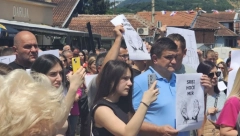 PROTEST SRBA U LEPOSAVIĆU Stop Kurtijevom nasilju  (FOTO)