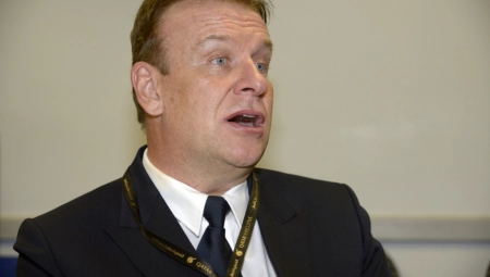 KO JE MILIJARDER ZA KOGA SE SUMNJA DA SE NALAZI NA NESTALOJ PODMORNICI? Oglasio se u subotu pre polaska, evo šta je napisao