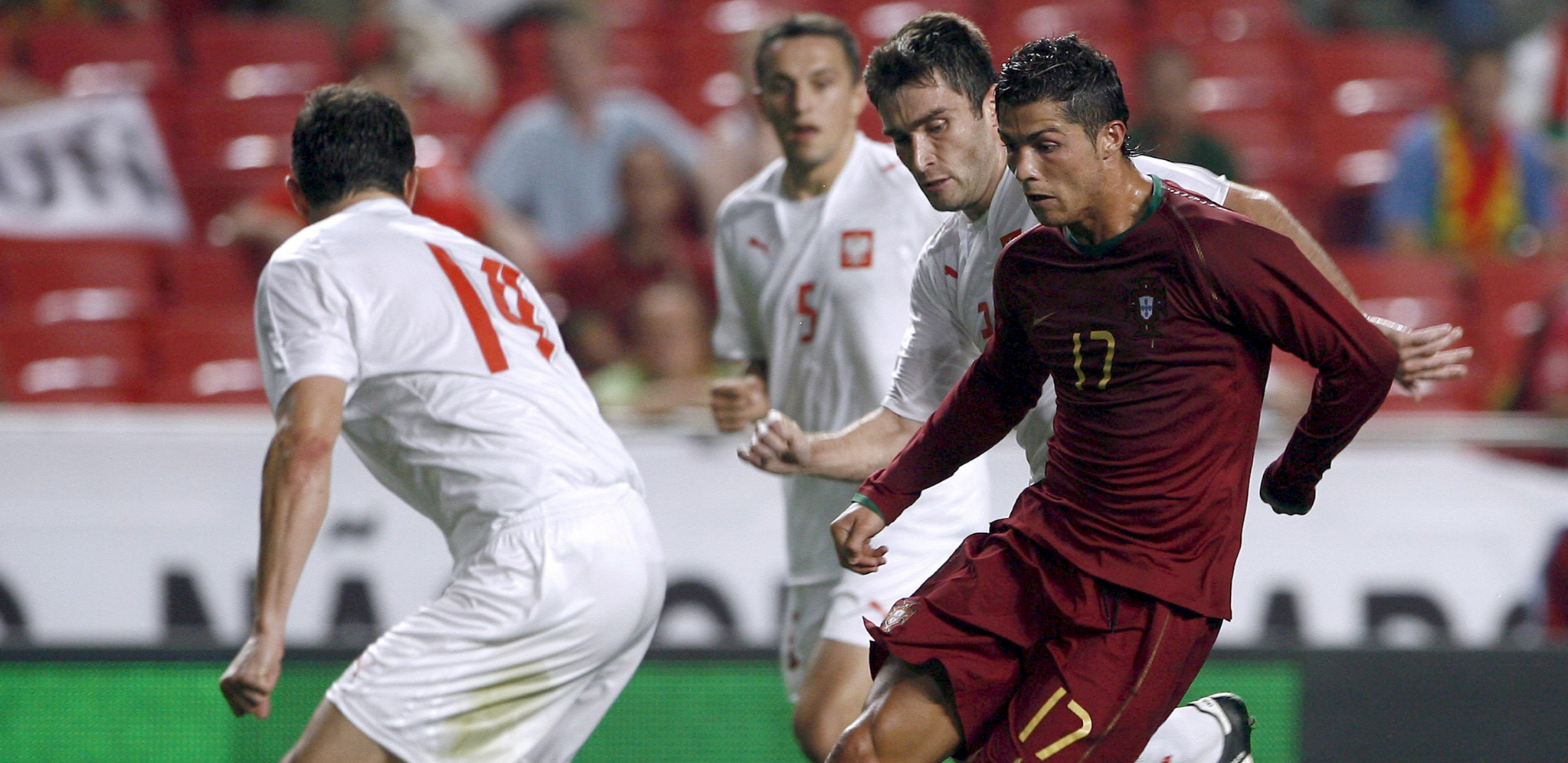 CEO TIM ZVEZDE GA TRAŽIO PO KAFANAMA U KRUŠEVCU, STAVIO RONALDA "U DŽEP" Gde je nestao najpoznatiji pijanac srpskog fudbala i čovek koji je ojadio crveno-bele za skoro 1.000.000 evra? (FOTO)